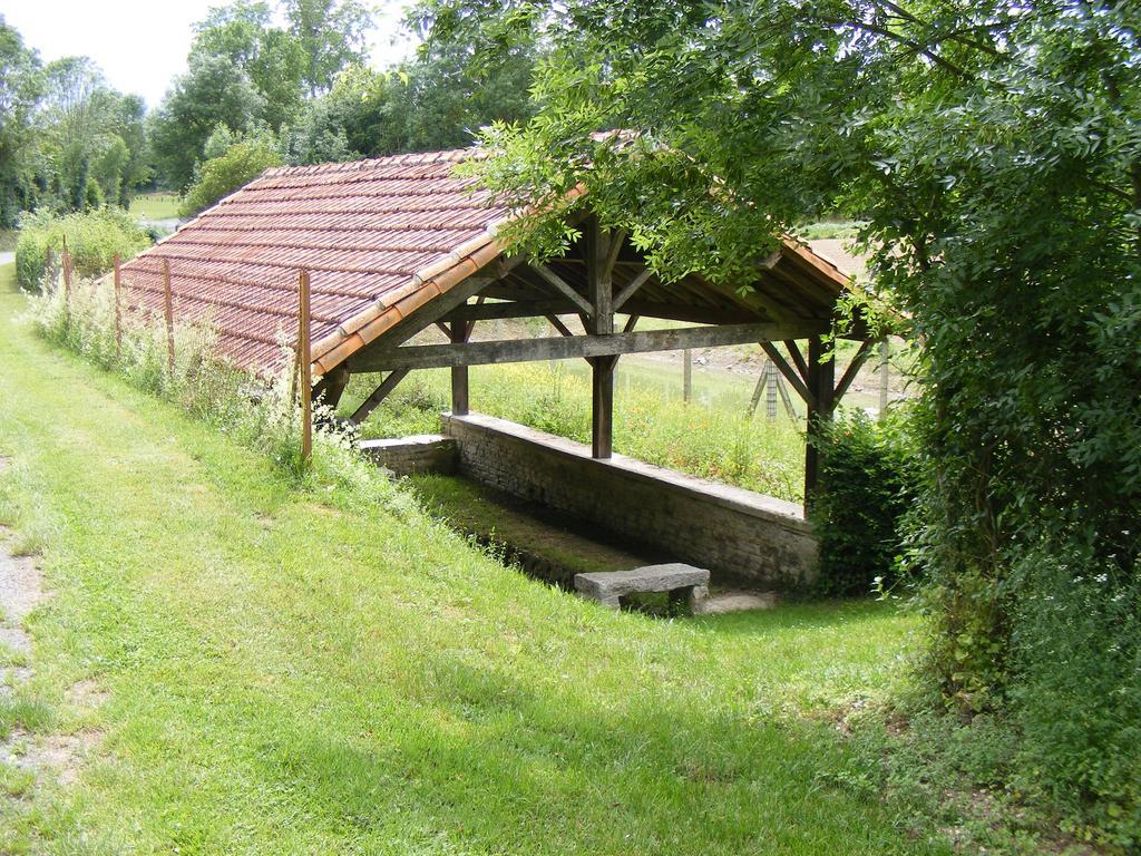 La Petite Maison Crezieres Rum bild