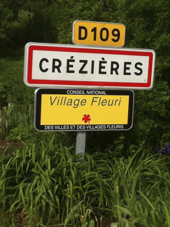 La Petite Maison Crezieres Rum bild